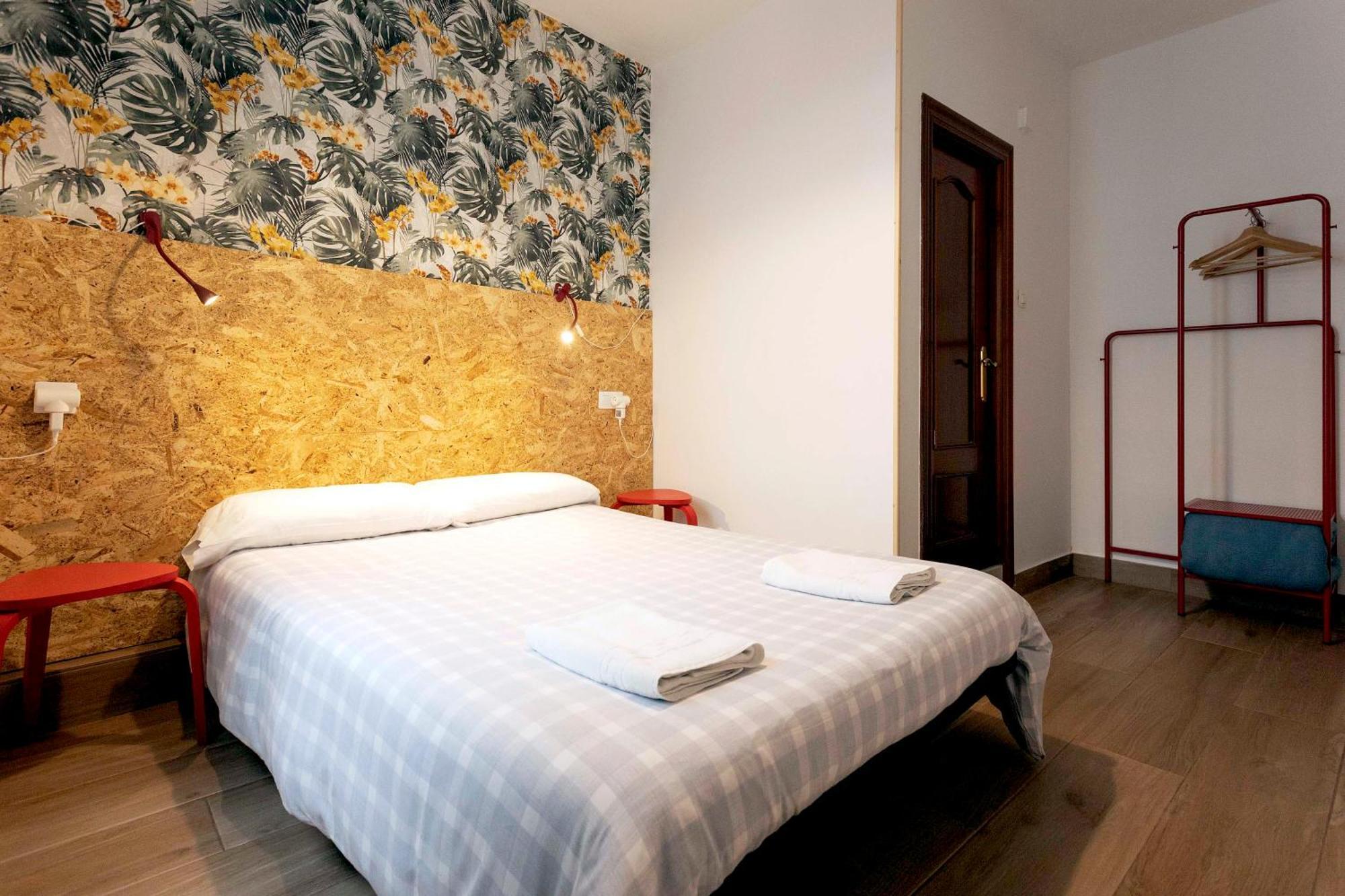 Green Hostel Овиедо Екстериор снимка