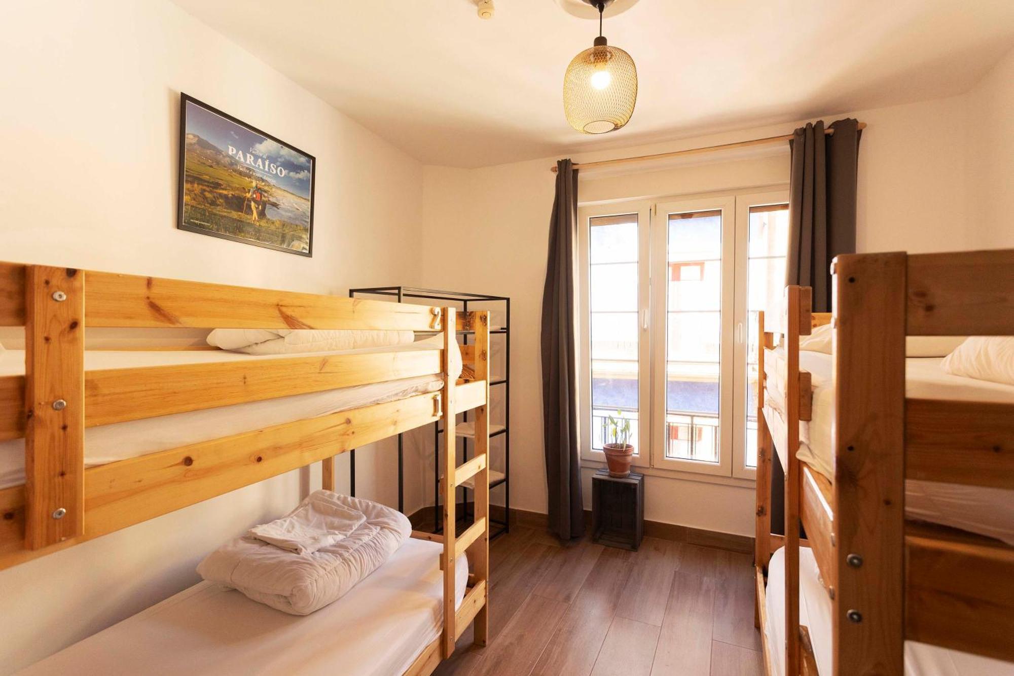 Green Hostel Овиедо Екстериор снимка
