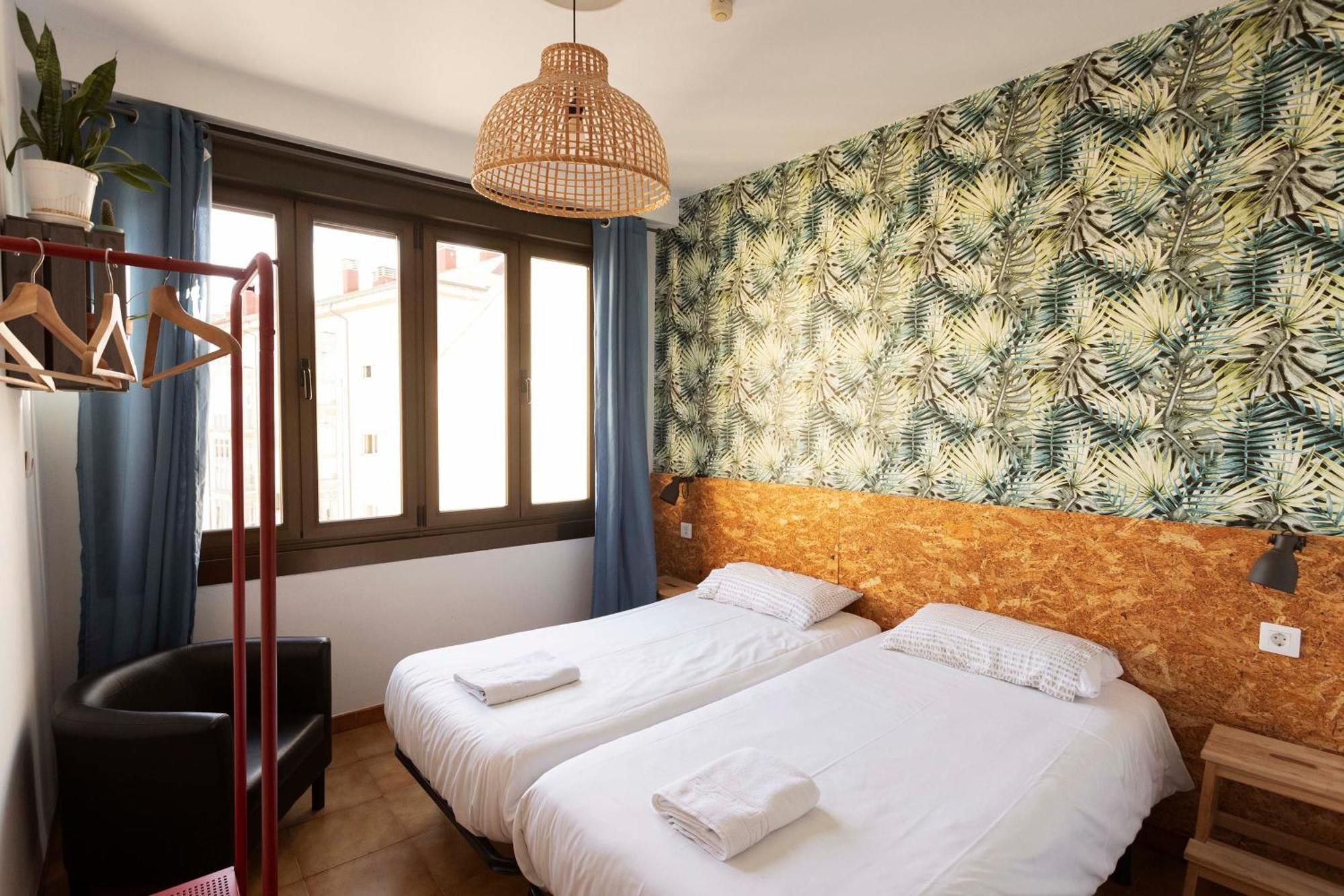 Green Hostel Овиедо Екстериор снимка