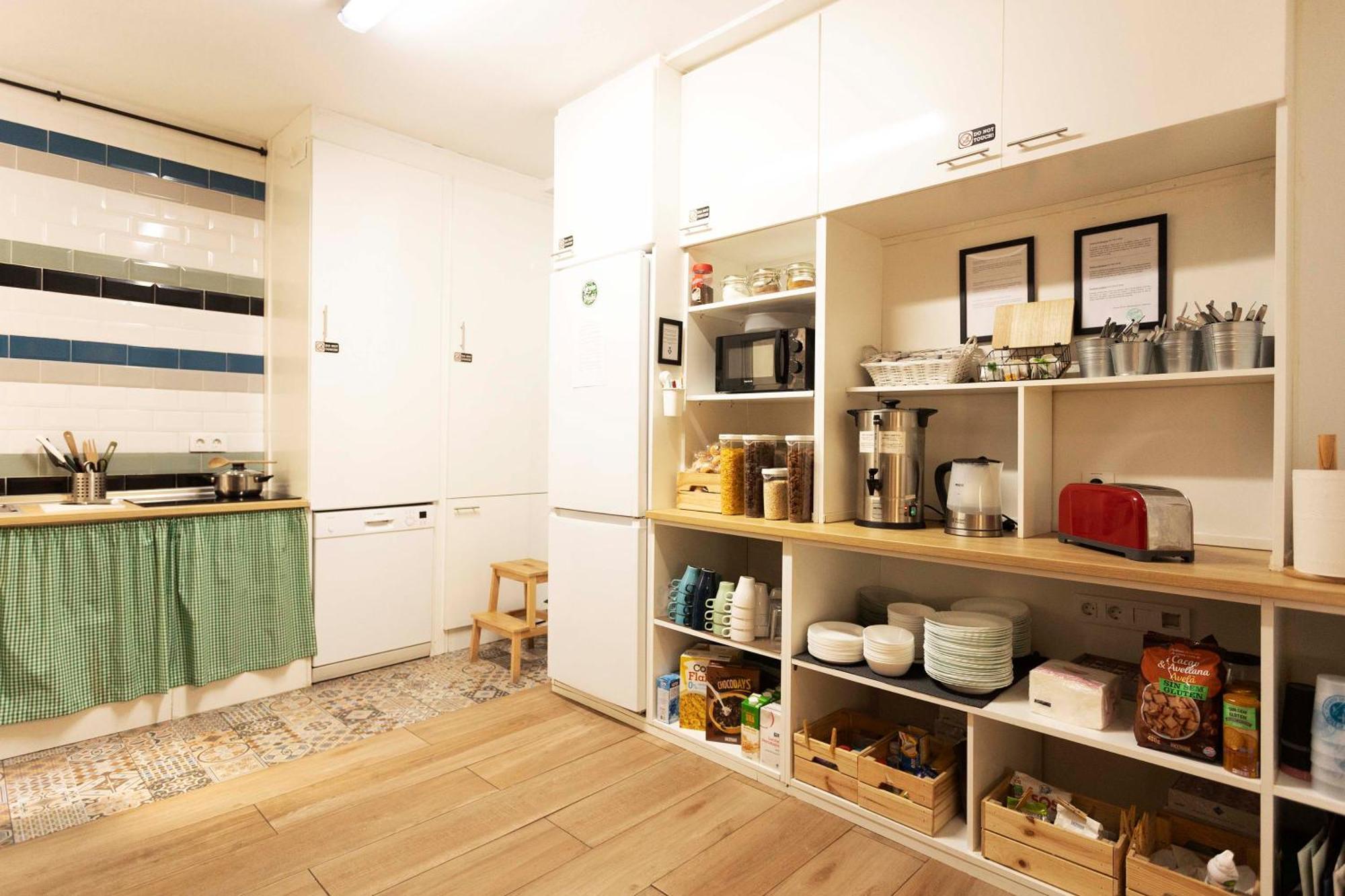 Green Hostel Овиедо Екстериор снимка