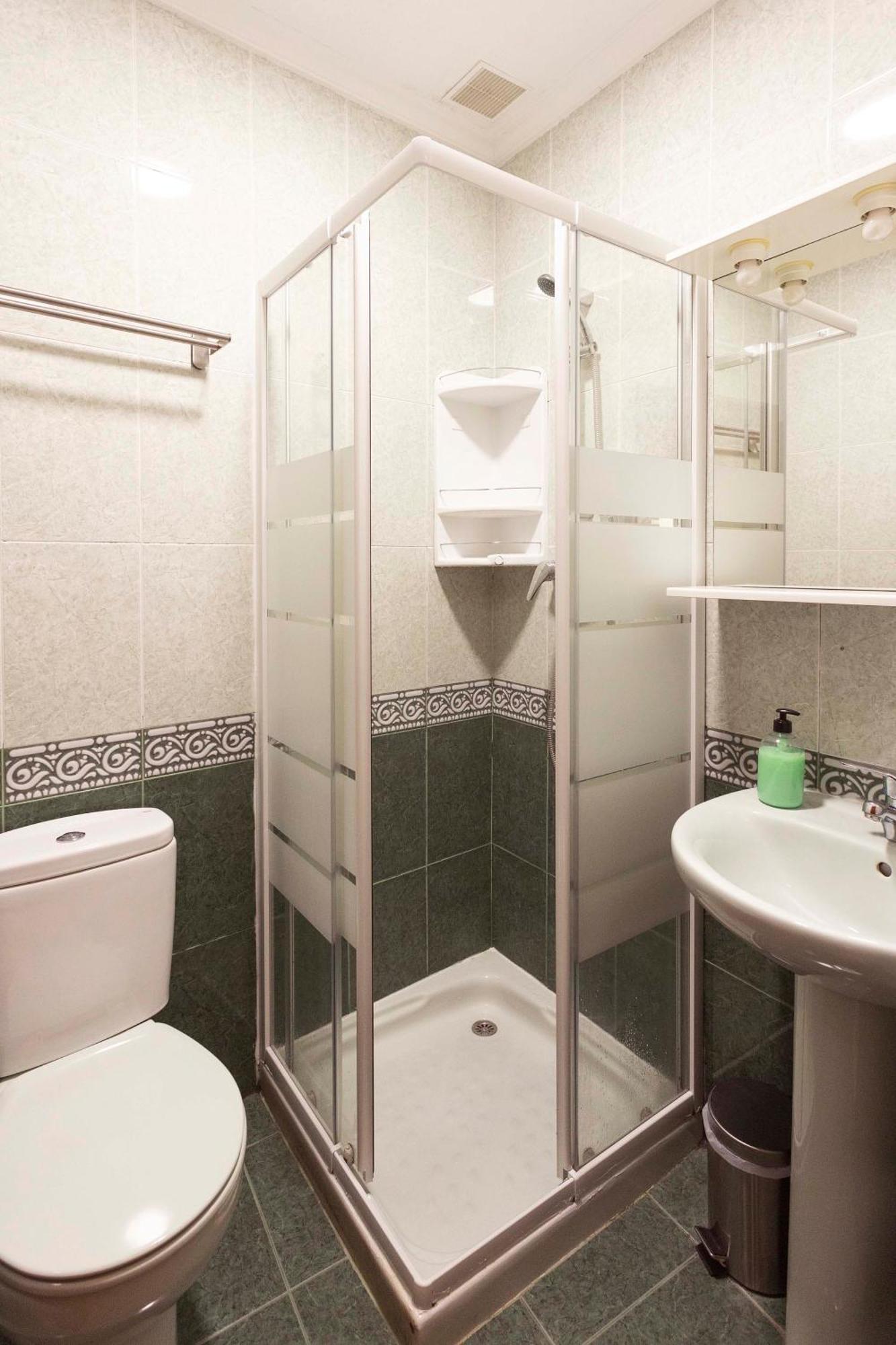 Green Hostel Овиедо Екстериор снимка