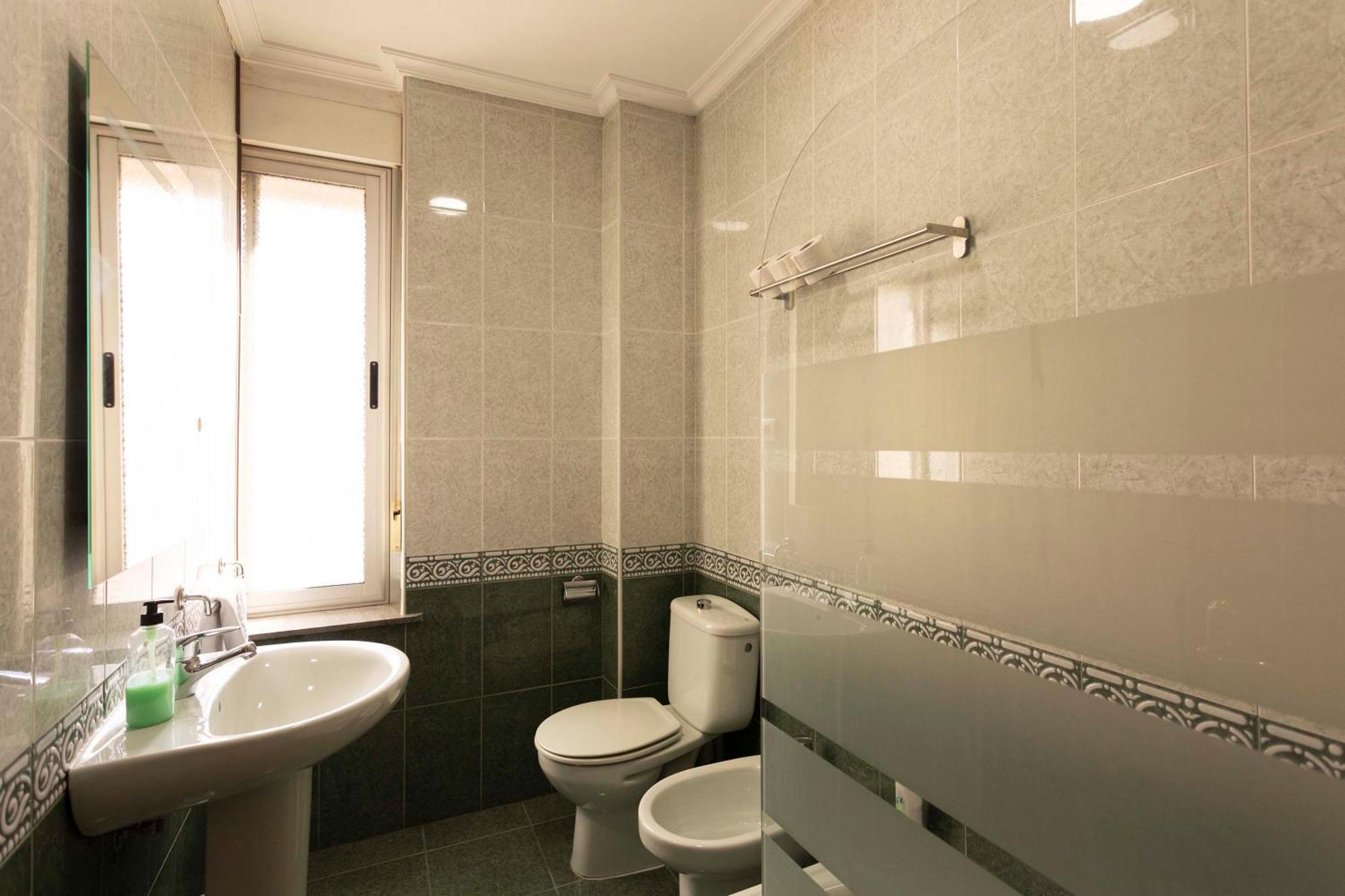 Green Hostel Овиедо Екстериор снимка