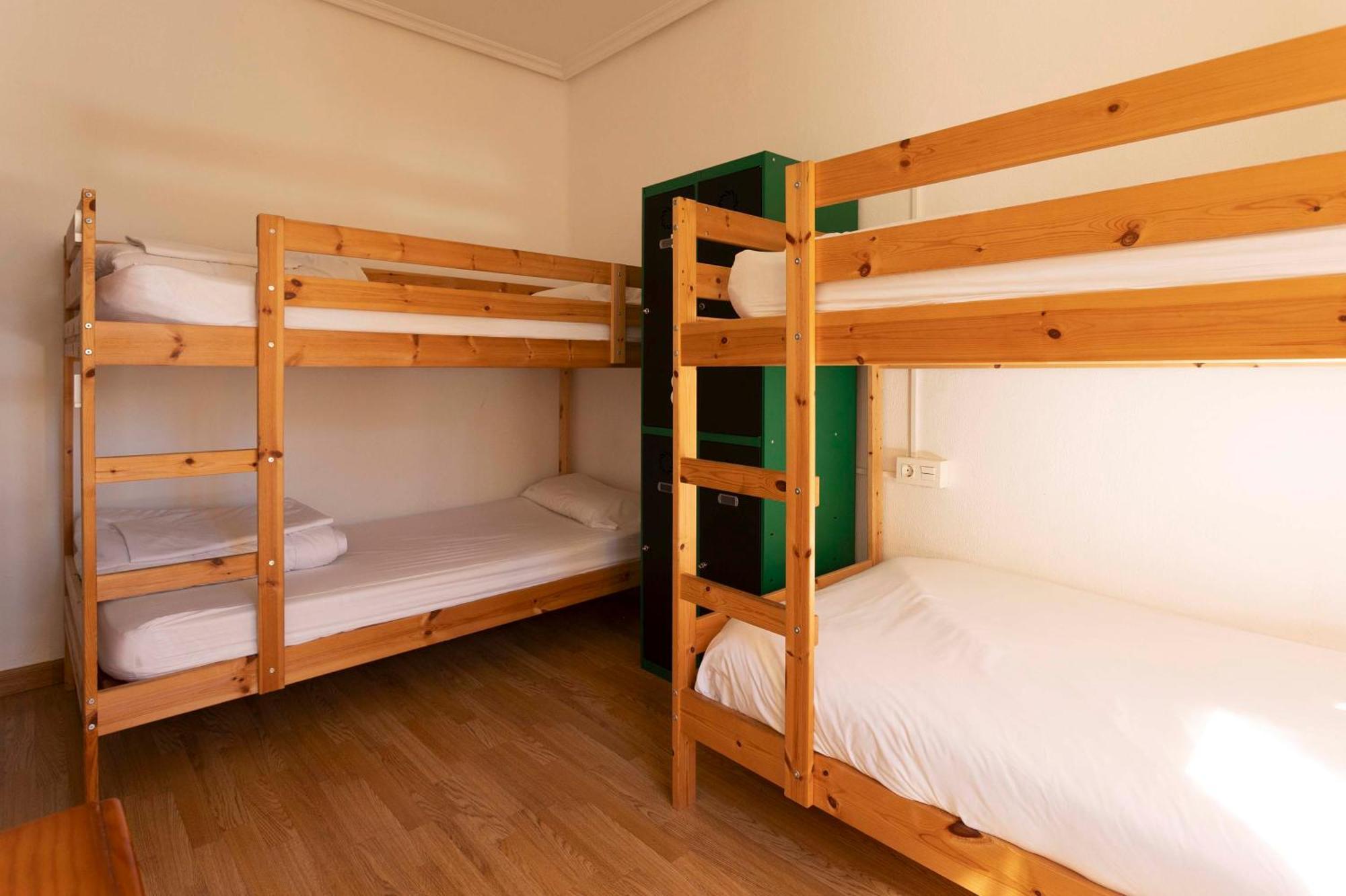 Green Hostel Овиедо Екстериор снимка