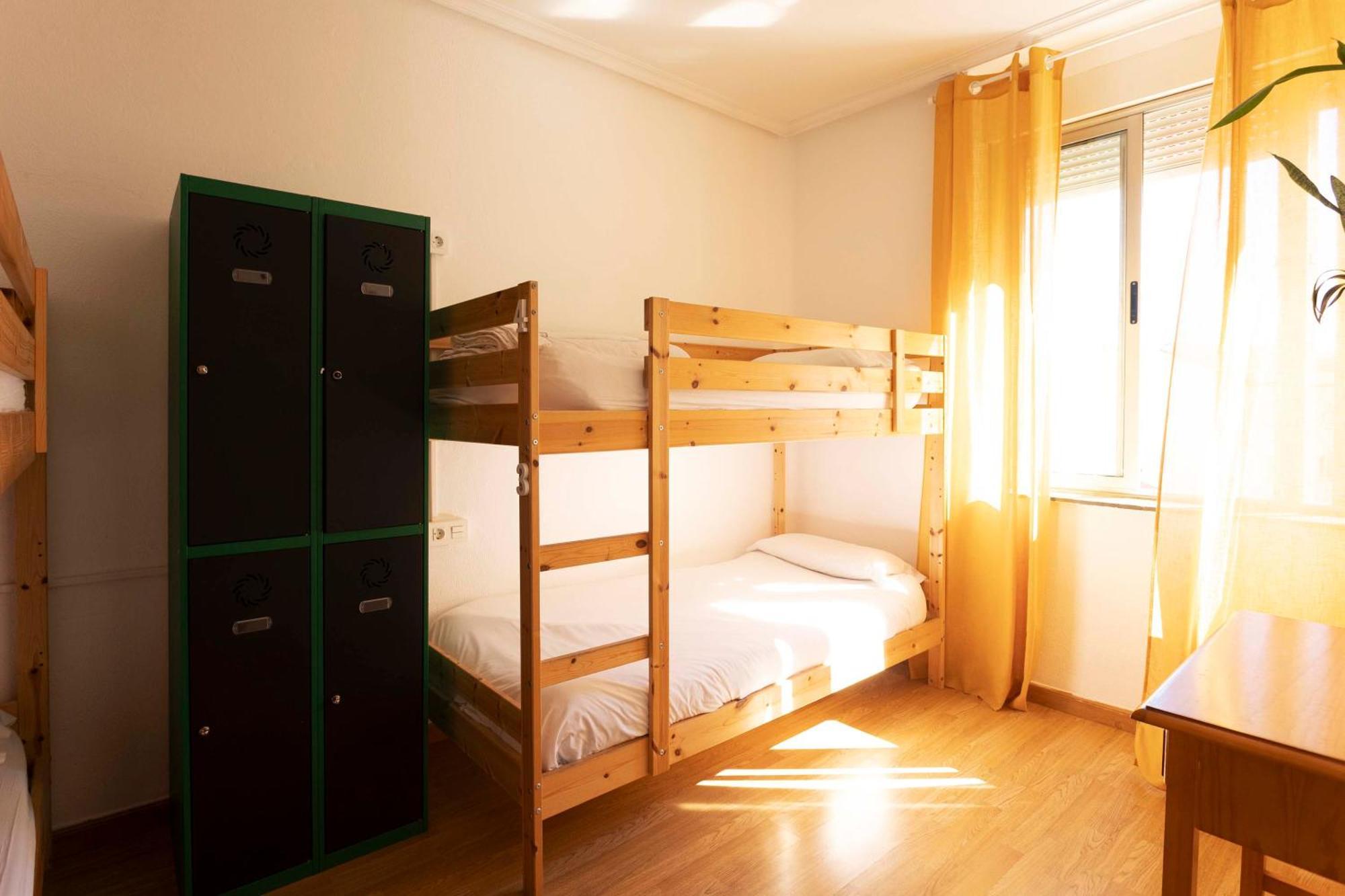 Green Hostel Овиедо Екстериор снимка